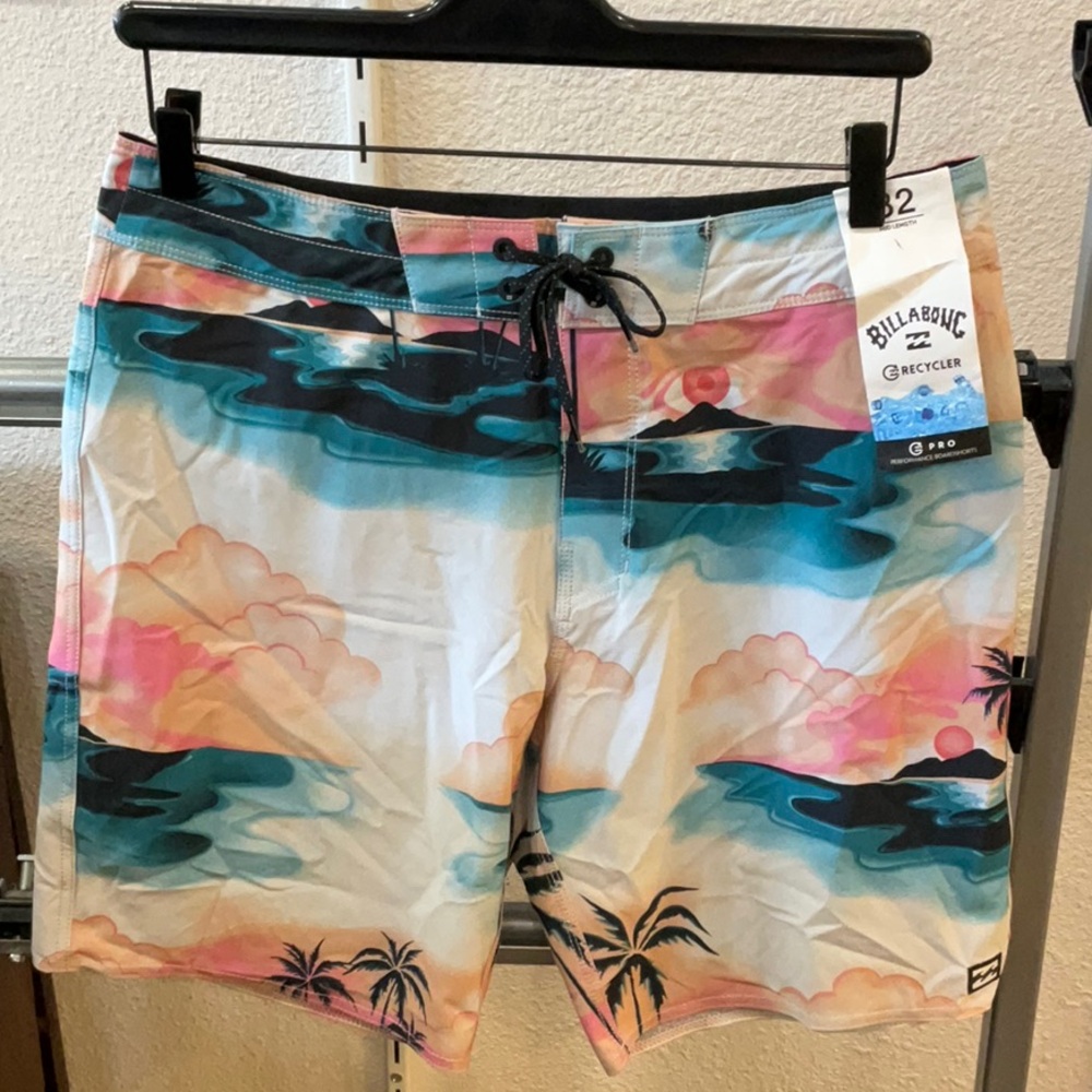 Billabong Men’s Board Short